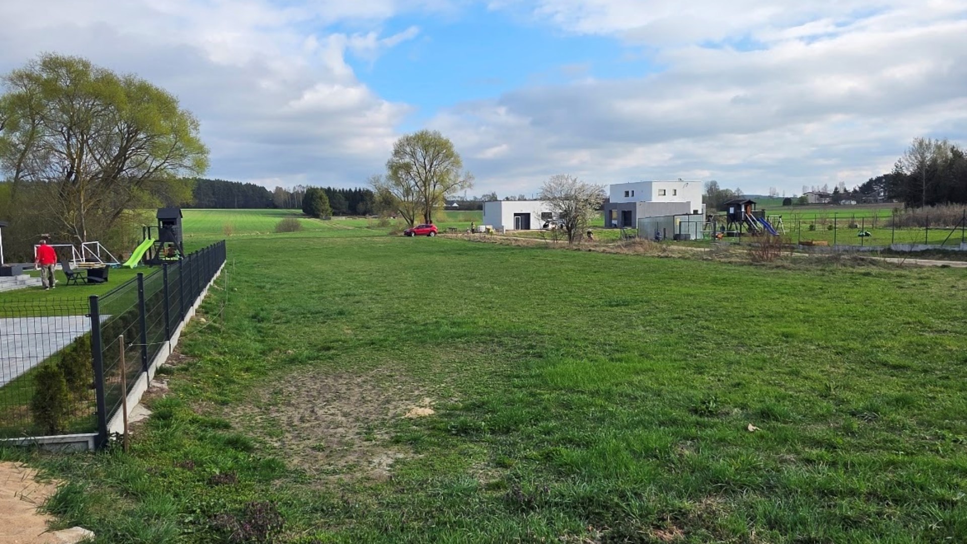 Działka na sprzedaż